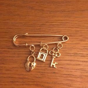 Vintage charm safety pin